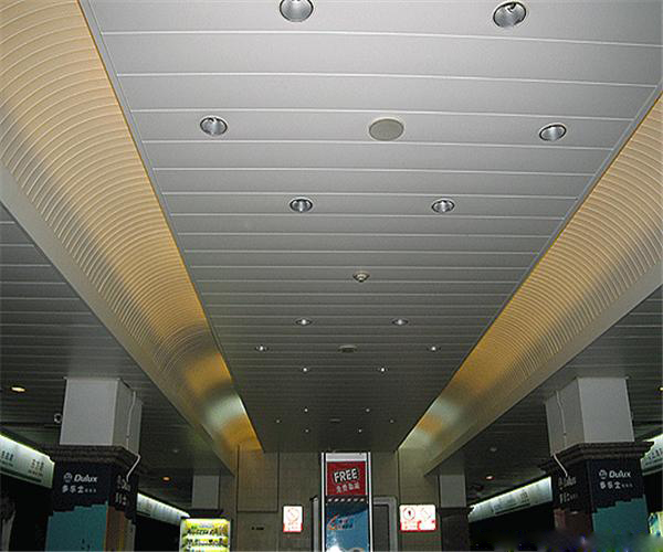 �l���X�۰�